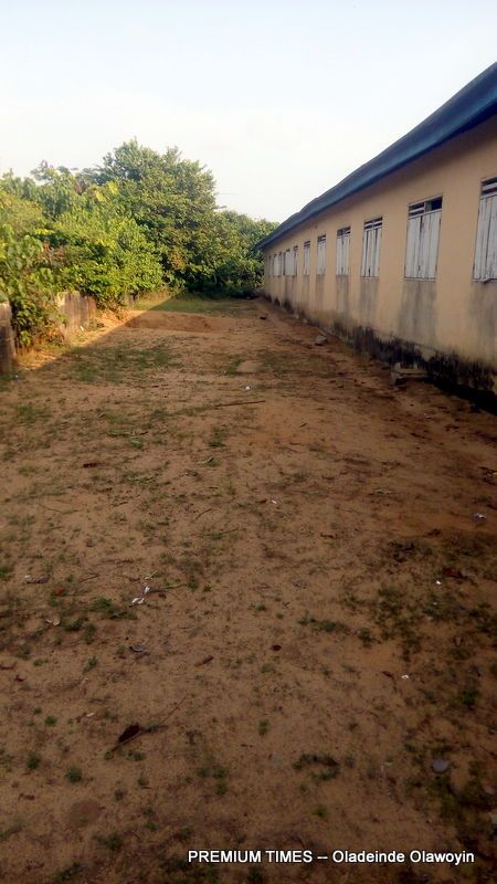 The open space where pupils defecate